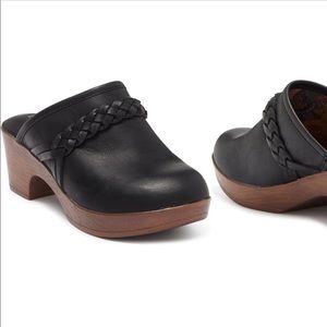 B O C by Born Journi Braided Trim Clog Mule in black leather like new